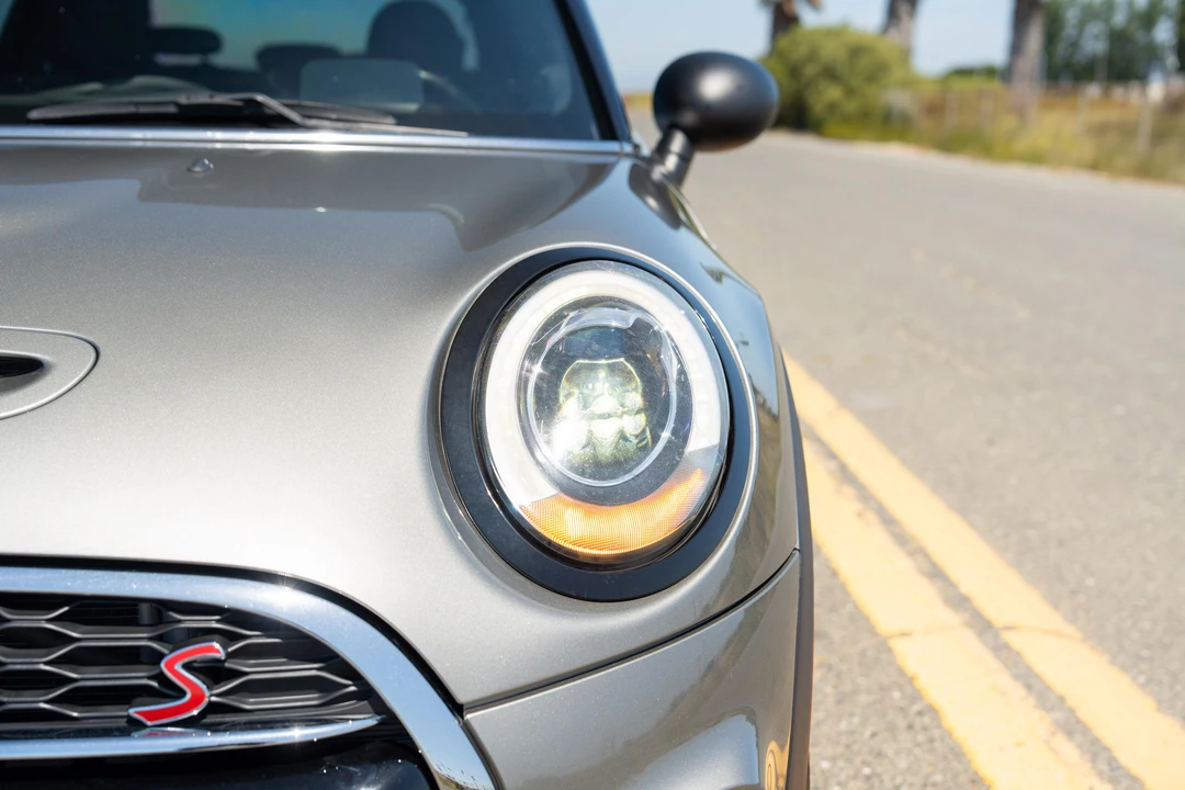 2017 Mini Mini Cooper S 3rd Gen - Image 25 of 31