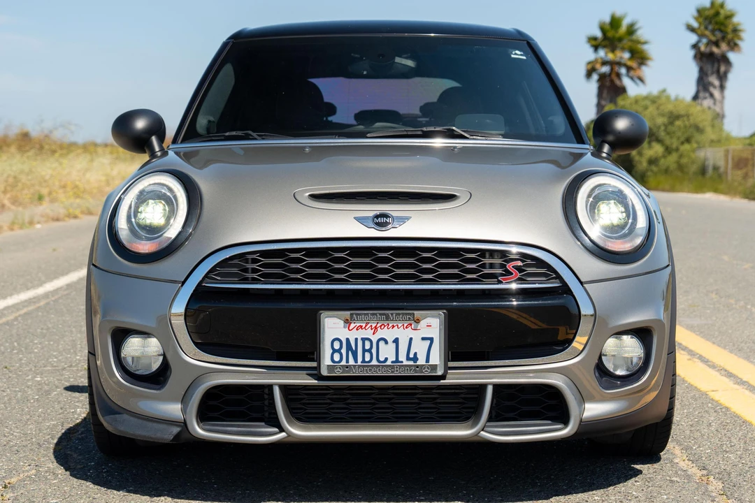 2017 Mini Mini Cooper S 3rd Gen - Image 2 of 31