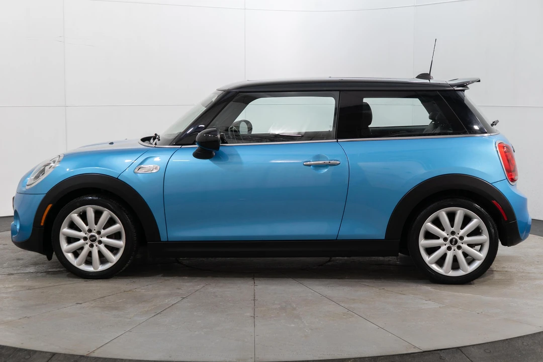 2017 Mini Mini Cooper S 3rd Gen - Image 3 of 31