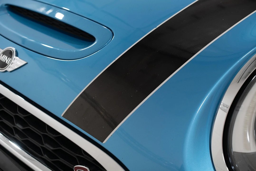 2017 Mini Mini Cooper S 3rd Gen - Image 19 of 31