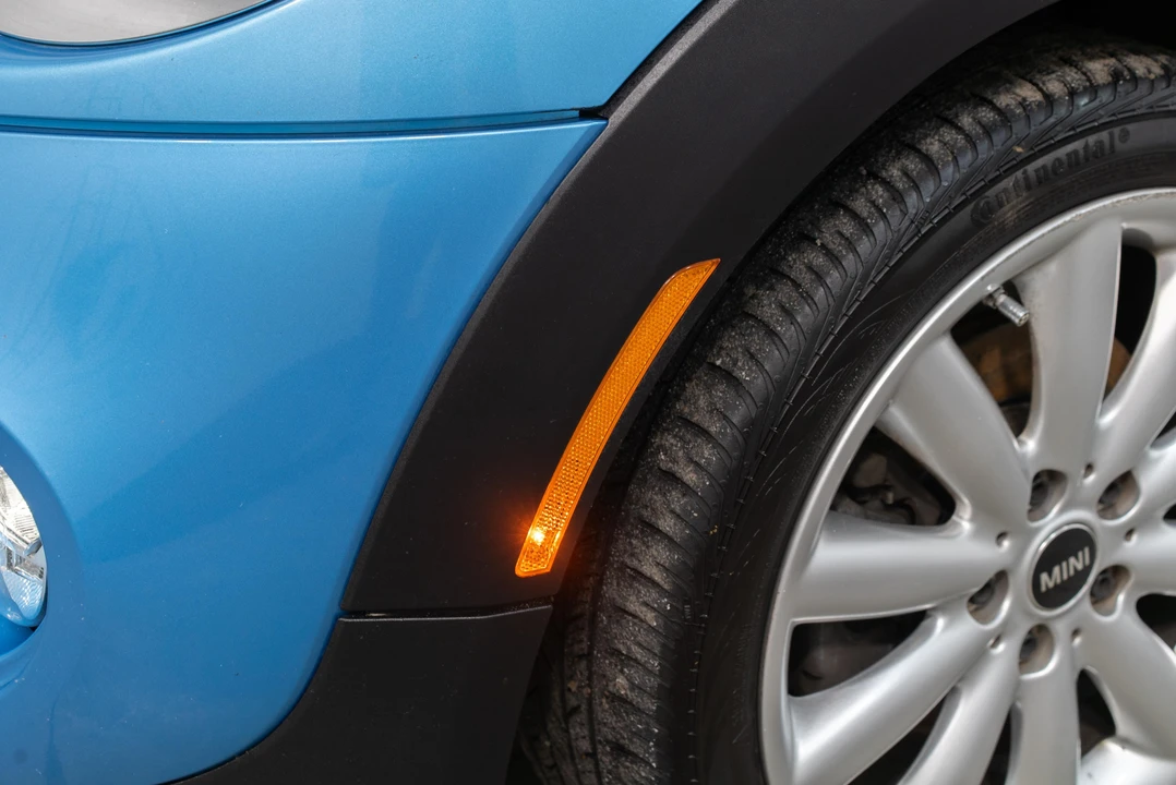 2017 Mini Mini Cooper S 3rd Gen - Image 23 of 31