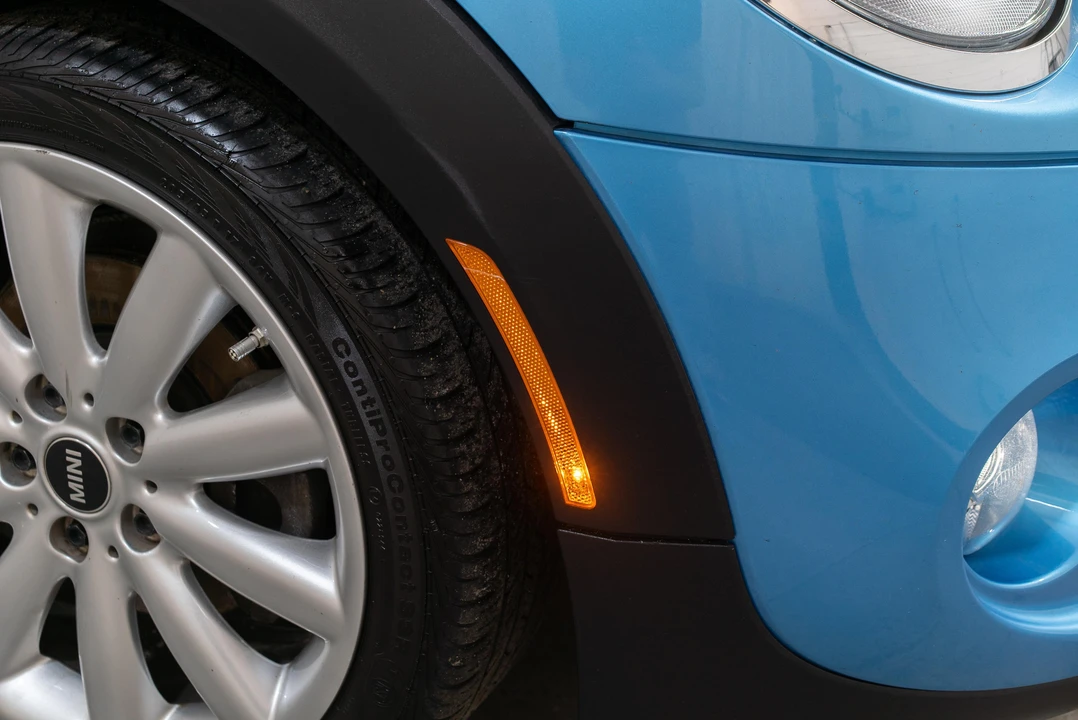 2017 Mini Mini Cooper S 3rd Gen - Image 13 of 31