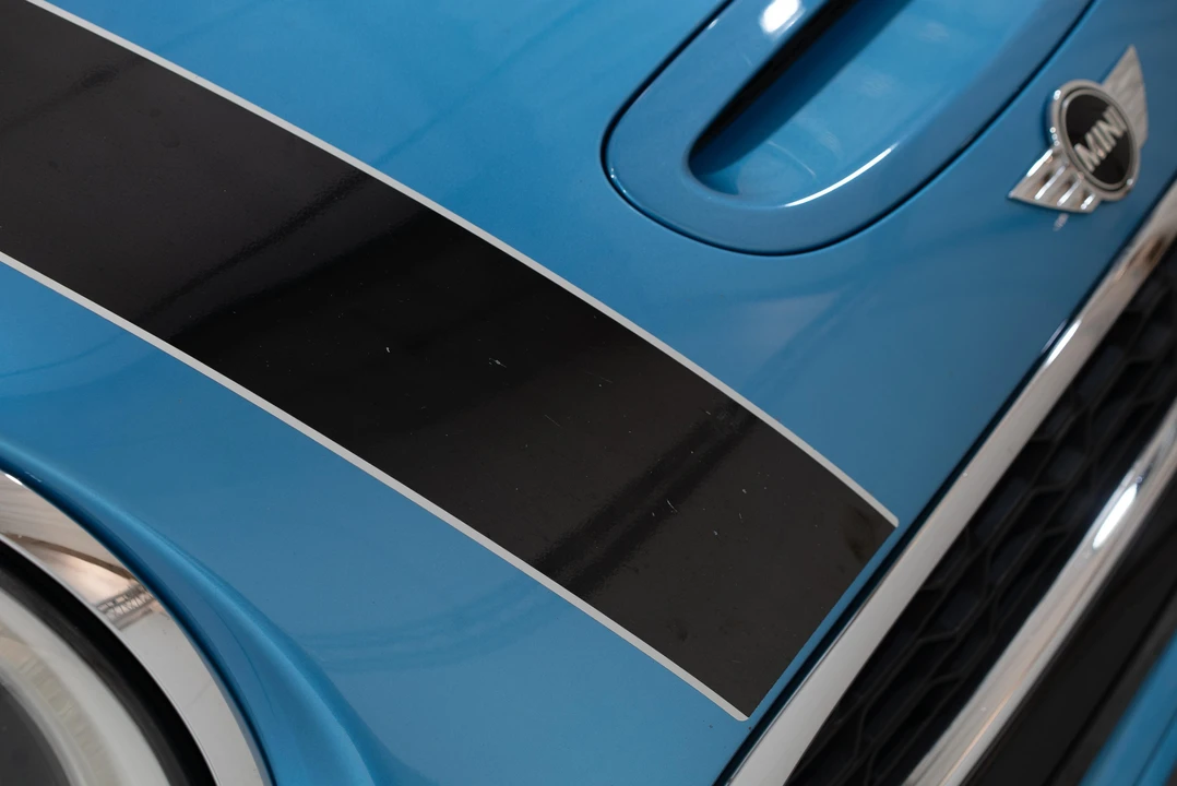 2017 Mini Mini Cooper S 3rd Gen - Image 11 of 31