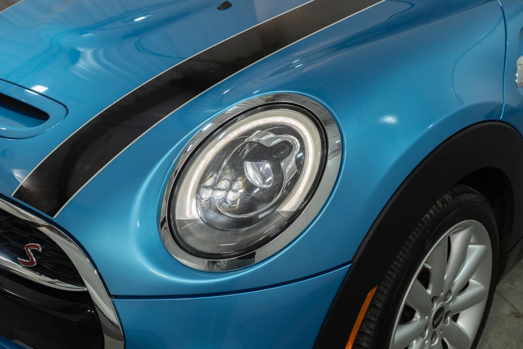 2017 Mini Mini Cooper S 3rd Gen - Image 21 of 31