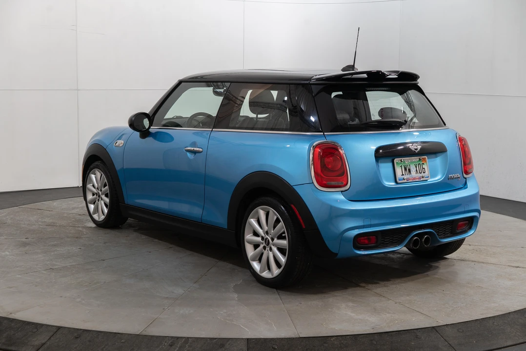 2017 Mini Mini Cooper S 3rd Gen - Image 7 of 31