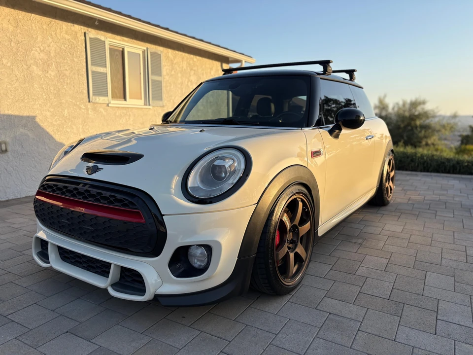 2017 Mini Mini Cooper S 3rd Gen - Image 6 of 31