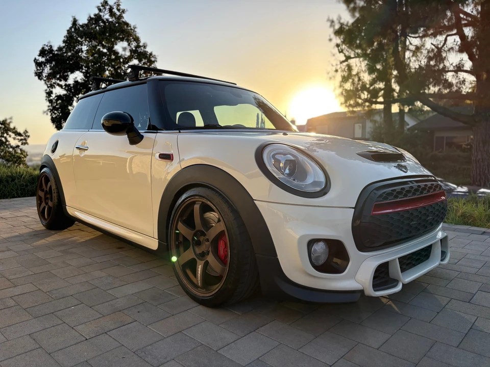 2017 Mini Mini Cooper S 3rd Gen - Image 10 of 31