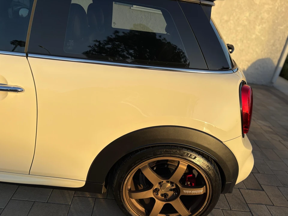 2017 Mini Mini Cooper S 3rd Gen - Image 20 of 31