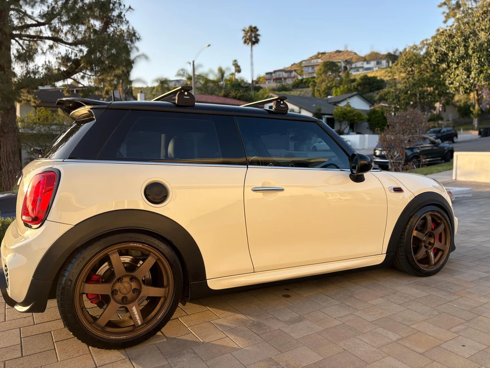 2017 Mini Mini Cooper S 3rd Gen - Image 8 of 31