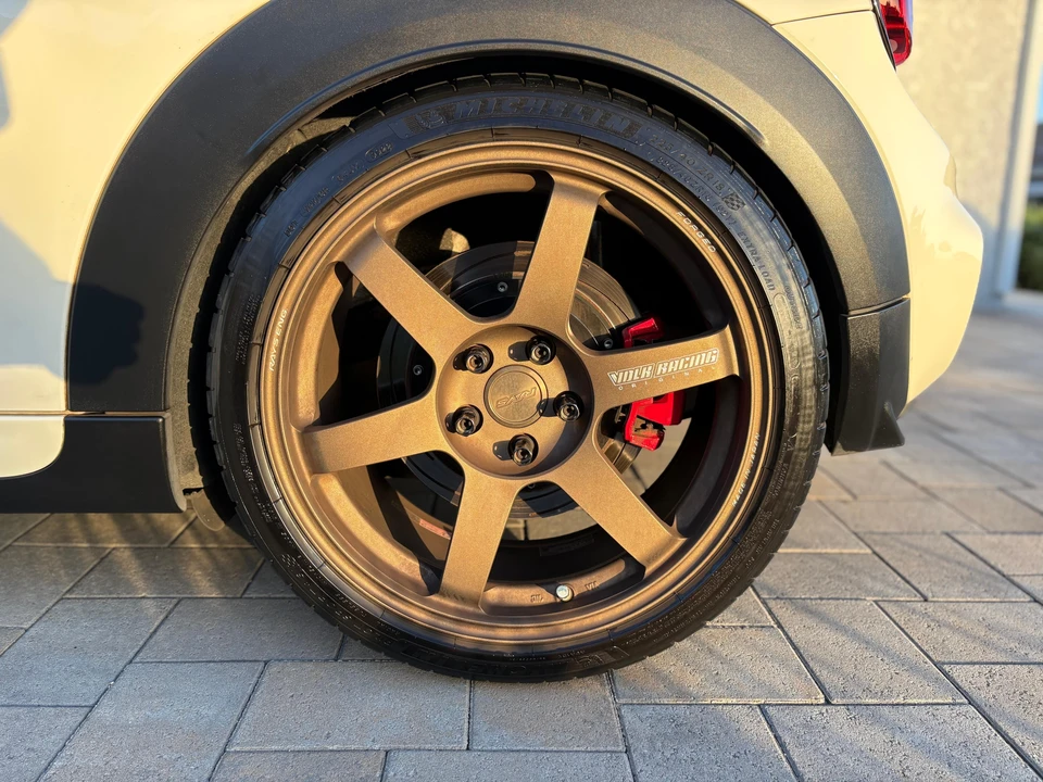 2017 Mini Mini Cooper S 3rd Gen - Image 28 of 31