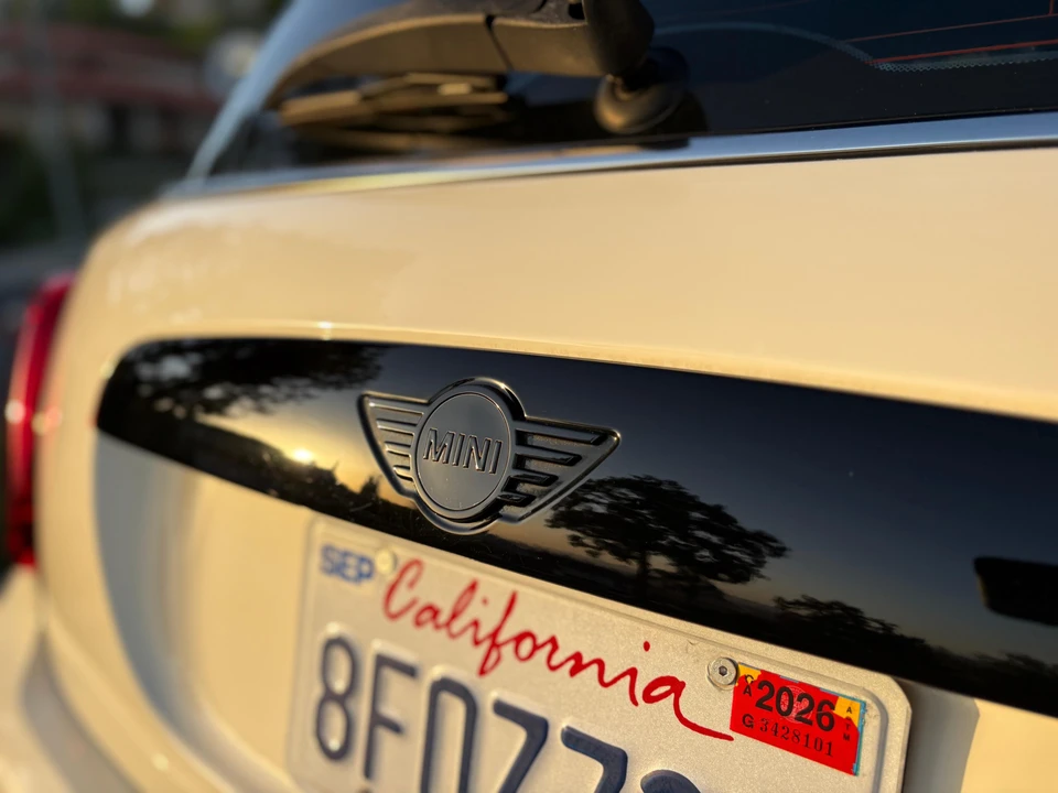 2017 Mini Mini Cooper S 3rd Gen - Image 22 of 31