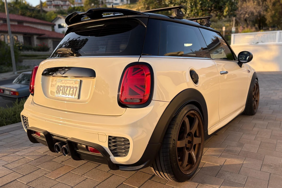 2017 Mini Mini Cooper S 3rd Gen - Image 4 of 31