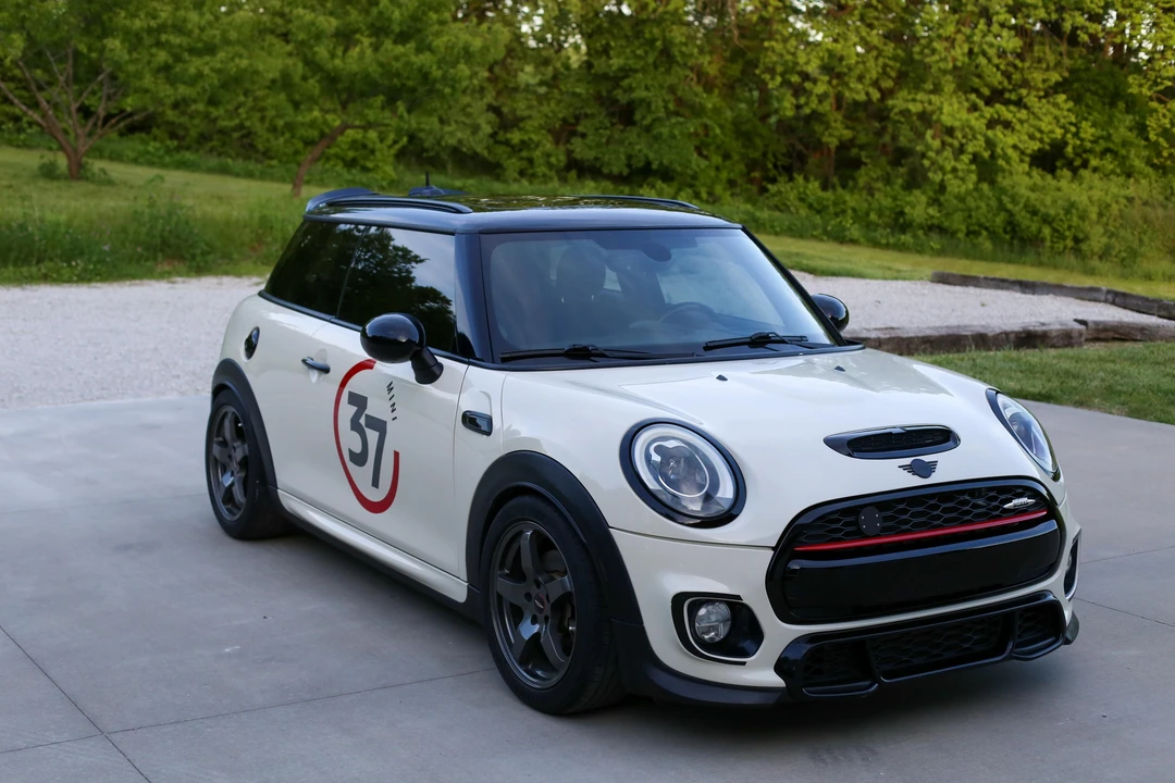 2017 Mini Mini Cooper S 3rd Gen - Image 31 of 31