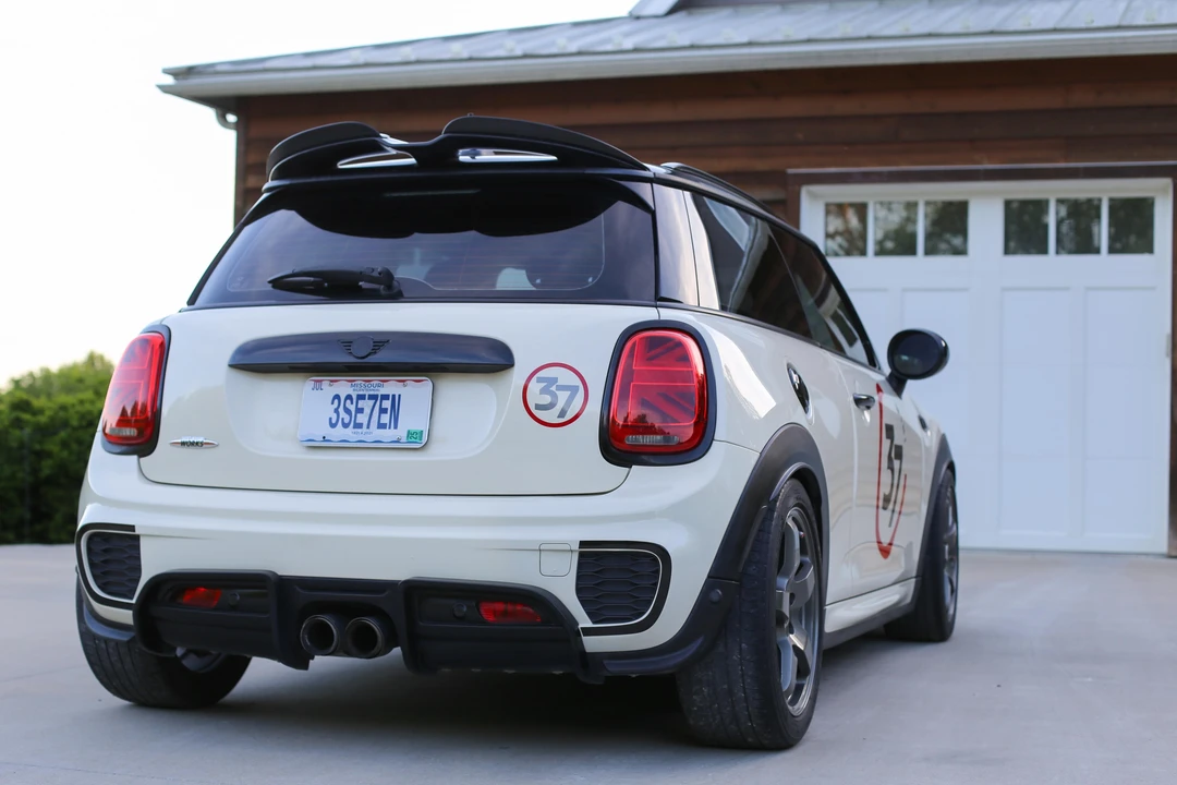 2017 Mini Mini Cooper S 3rd Gen - Image 23 of 31