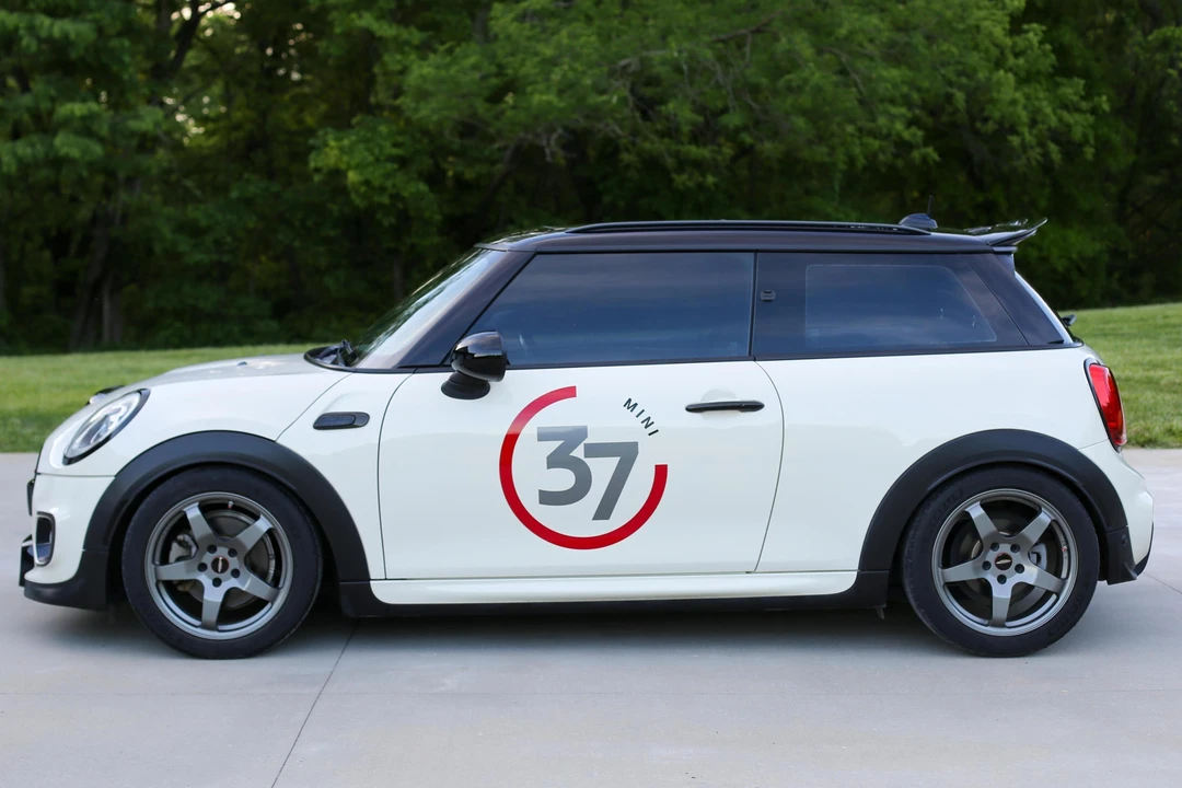 2017 Mini Mini Cooper S 3rd Gen - Image 3 of 31