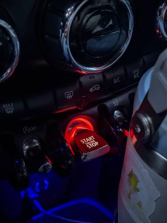 2017 Mini Mini 3rd Gen - Image 10 of 17