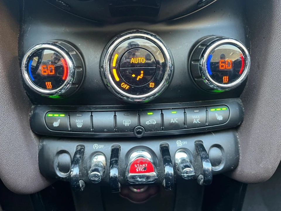 2017 Mini Mini Cooper S 3rd Gen - Image 24 of 27