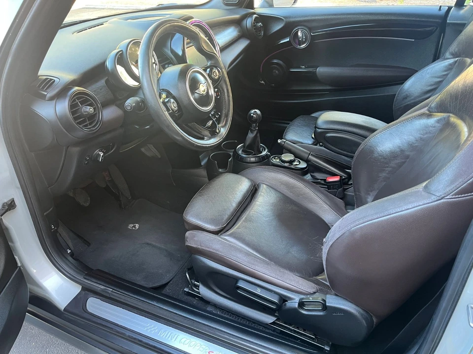 2017 Mini Mini Cooper S 3rd Gen - Image 17 of 27