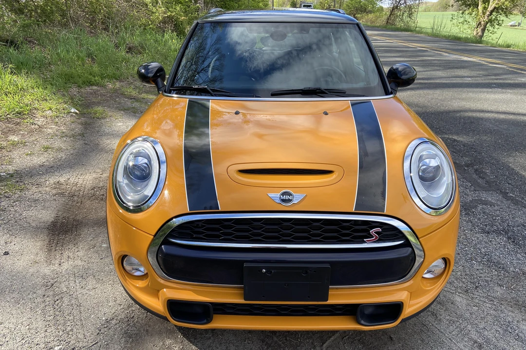 2017 Mini Mini Cooper S 3rd Gen - Image 2 of 31