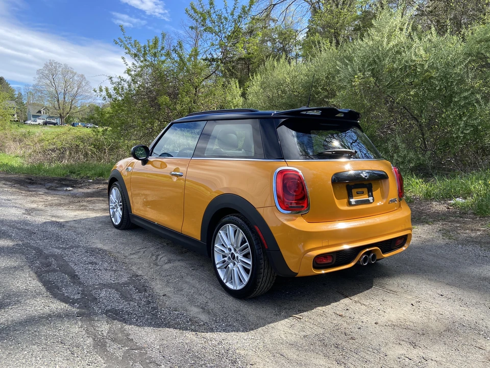2017 Mini Mini Cooper S 3rd Gen - Image 10 of 31