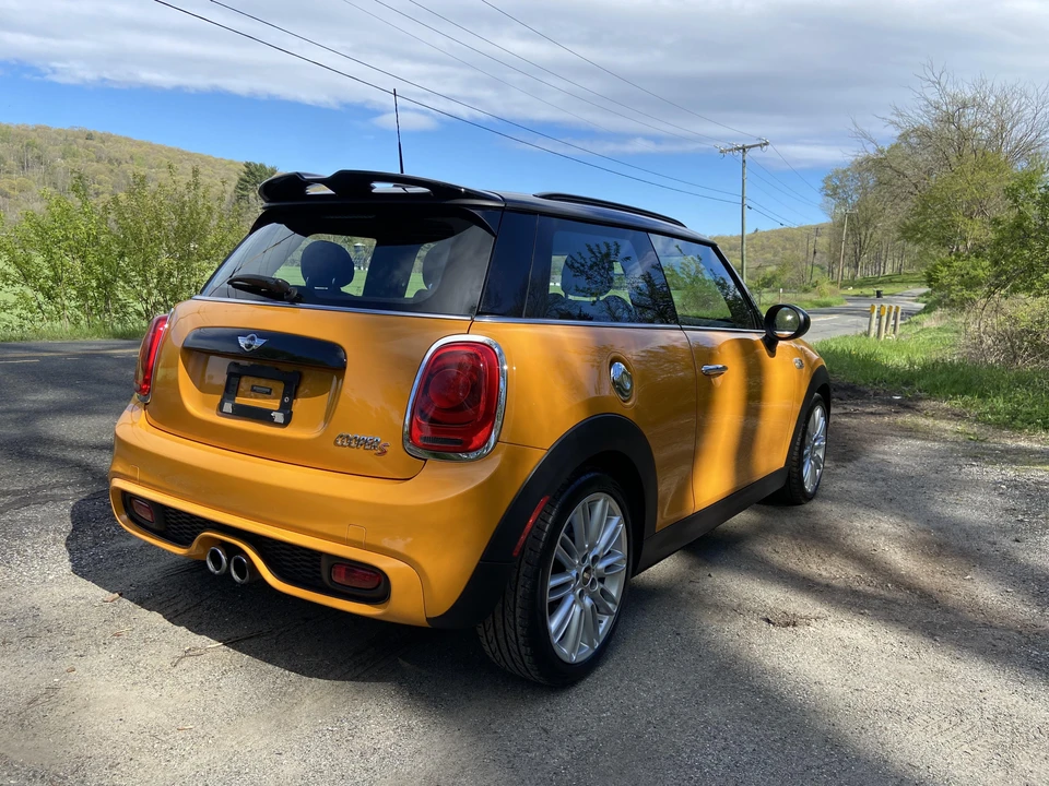 2017 Mini Mini Cooper S 3rd Gen - Image 11 of 31