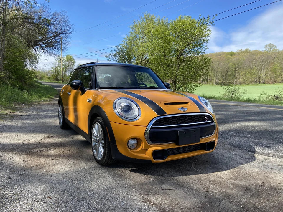 2017 Mini Mini Cooper S 3rd Gen - Image 16 of 31