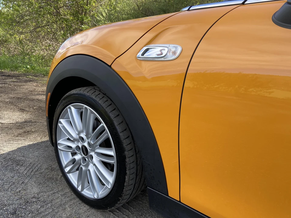 2017 Mini Mini Cooper S 3rd Gen - Image 28 of 31