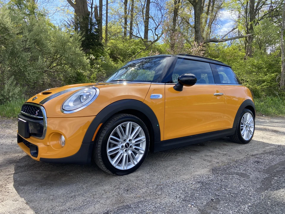 2017 Mini Mini Cooper S 3rd Gen - Image 8 of 31