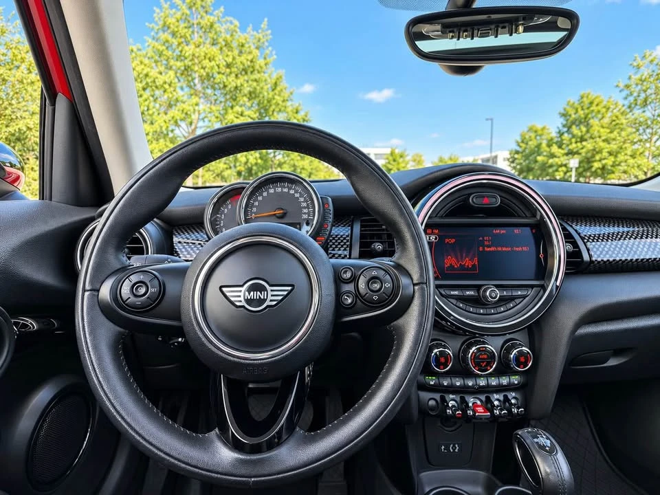 2017 Mini Mini 3rd Gen - Image 17 of 19