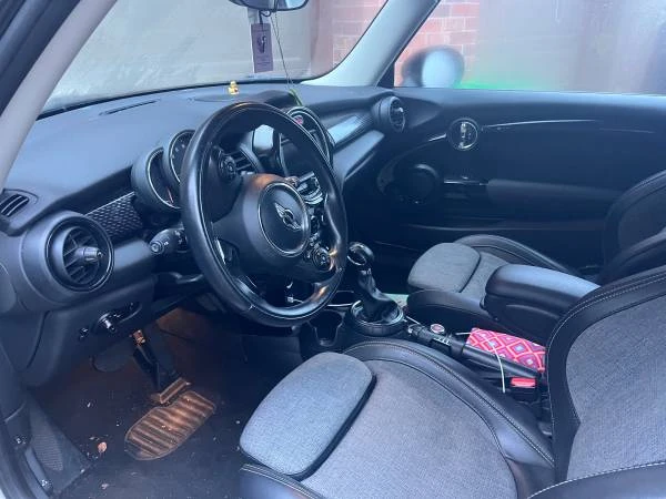 2017 Mini Mini Cooper S 3rd Gen - Image 4 of 5