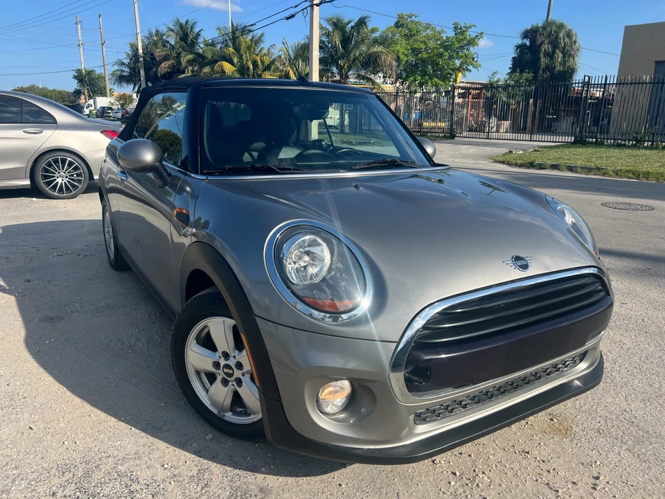 2017 Mini Mini 3rd Gen - Image 2 of 25