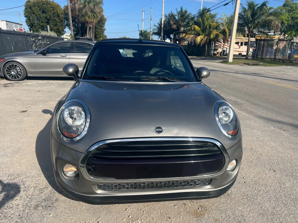 2017 Mini Mini 3rd Gen - Image 3 of 25