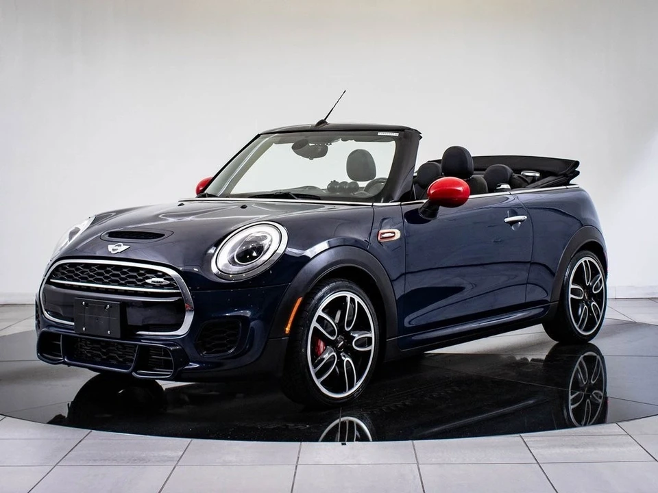 2017 Mini Mini 3rd Gen - Image 2 of 21
