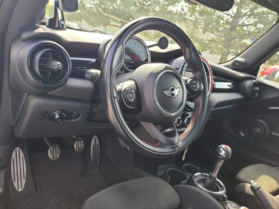 2017 Mini Mini John Cooper Works 3rd Gen - Image 9 of 21