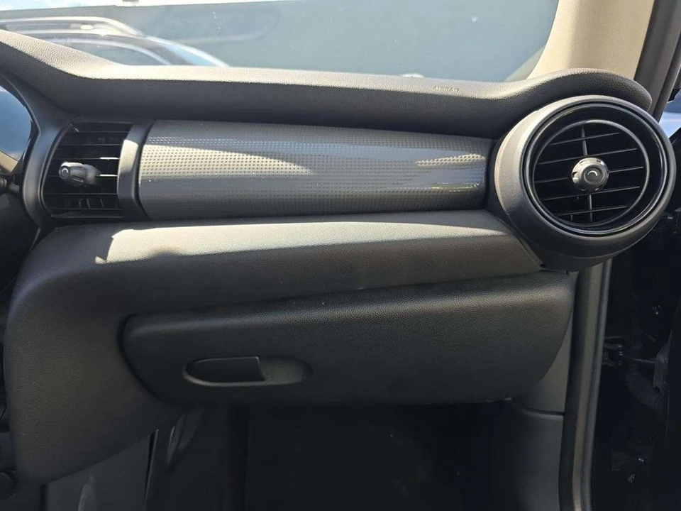 2017 Mini Mini 3rd Gen - Image 12 of 13