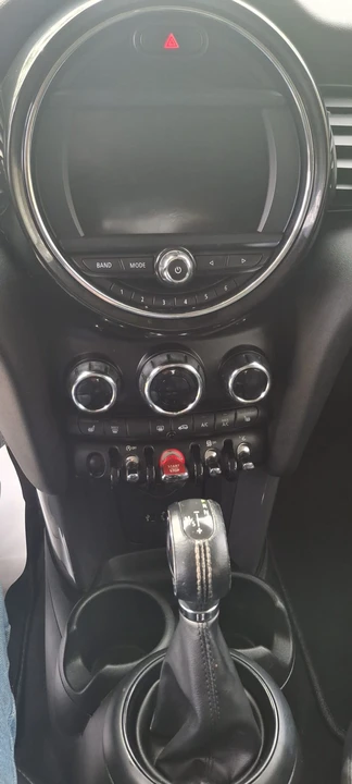 2017 Mini Mini 3rd Gen - Image 11 of 18