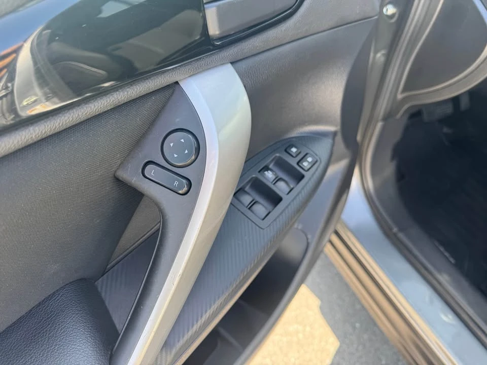 2017 Mitsubishi Eclipse Cross - Image 15 of 16