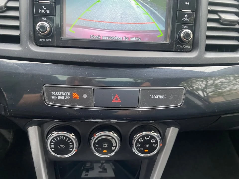 2017 Mitsubishi Lancer 10th Gen - Image 18 of 20