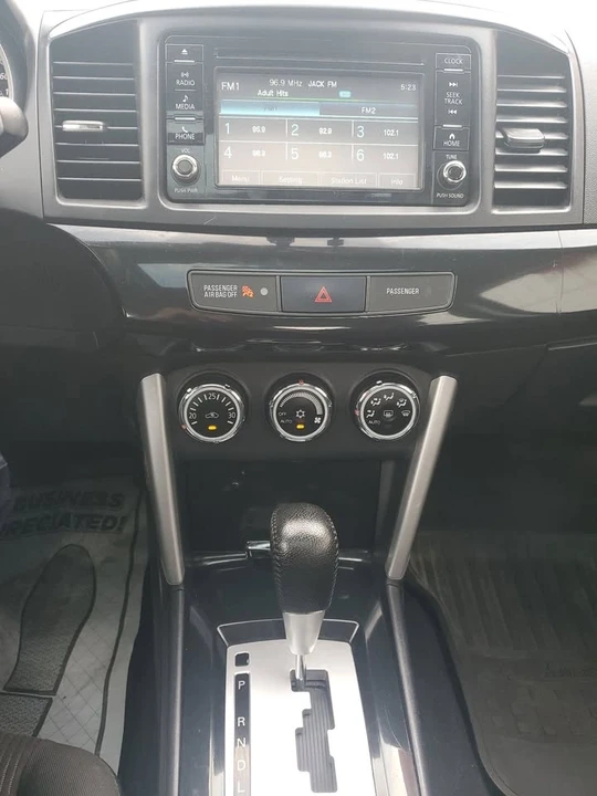 2017 Mitsubishi Lancer 10th Gen - Image 12 of 19