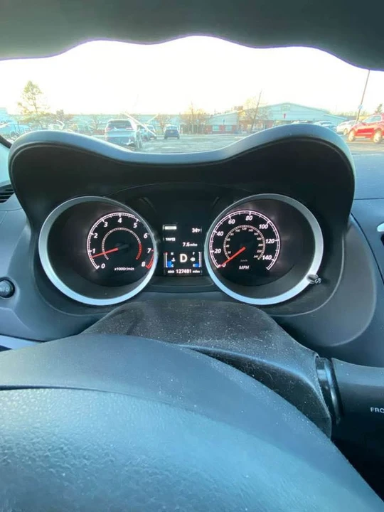 2017 Mitsubishi Lancer 10th Gen - Image 10 of 13