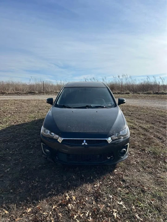 2017 Mitsubishi Lancer - Image 5 of 5