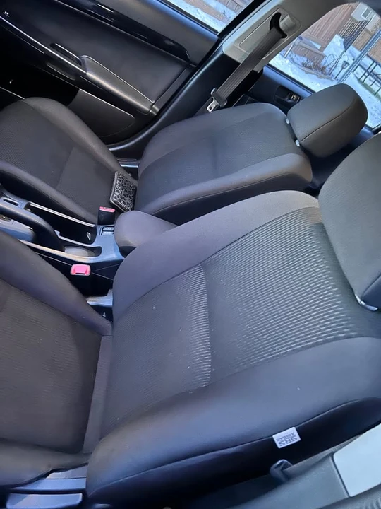 2017 Mitsubishi Lancer - Image 7 of 10