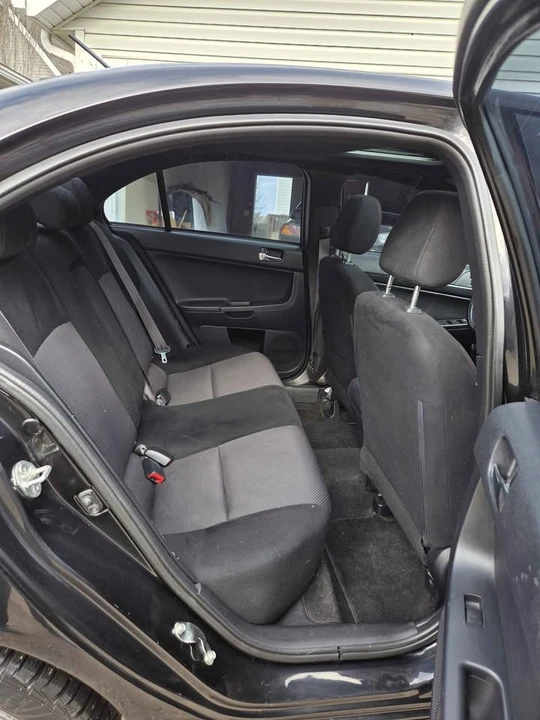 2017 Mitsubishi Lancer - Image 11 of 18