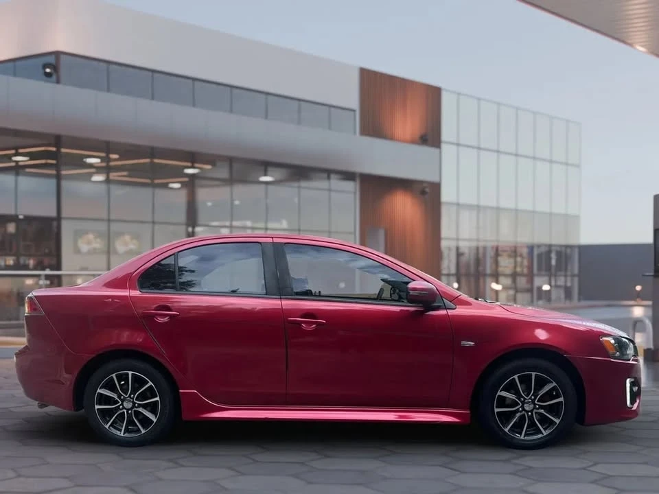 2017 Mitsubishi Lancer - Image 4 of 20