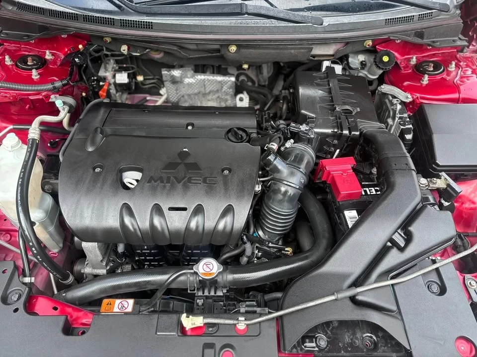 2017 Mitsubishi Lancer - Image 9 of 20