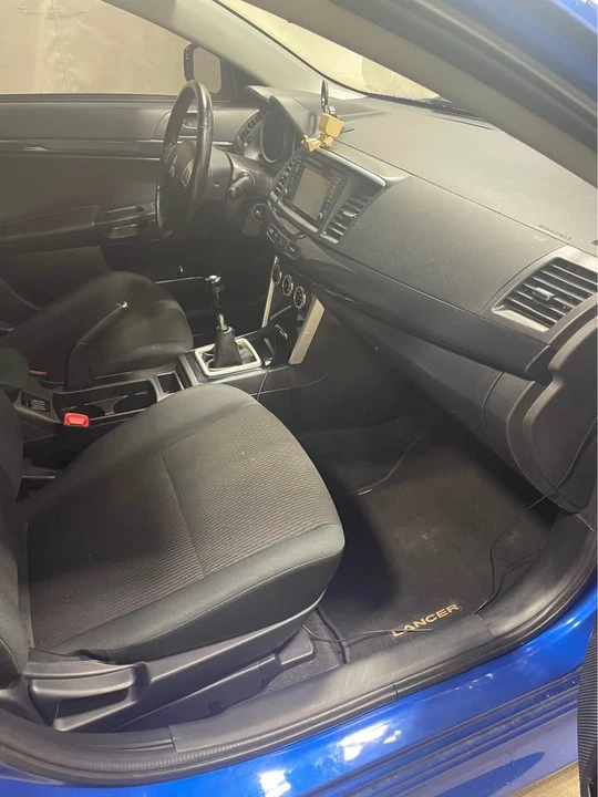 2017 Mitsubishi Lancer - Image 6 of 7