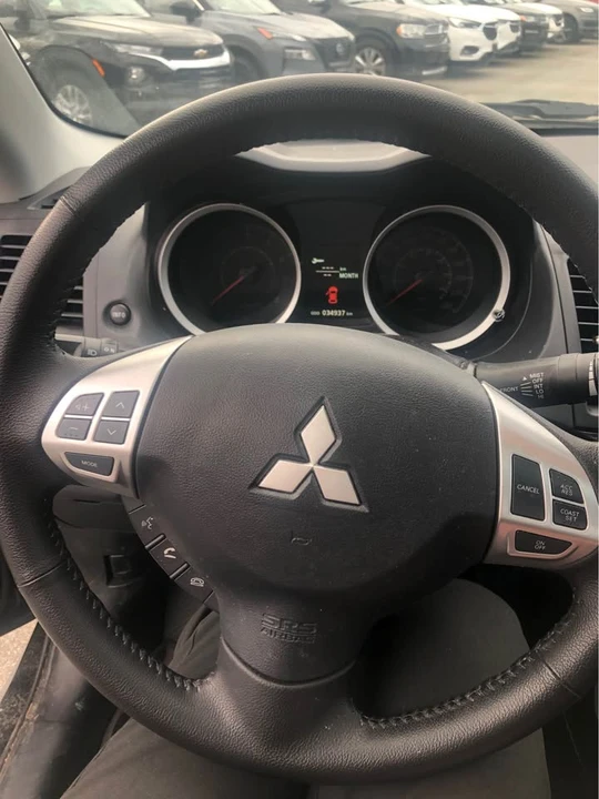 2017 Mitsubishi Lancer - Image 13 of 19
