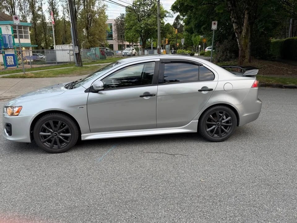 2017 Mitsubishi Lancer - Image 9 of 20