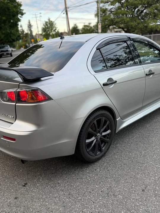 2017 Mitsubishi Lancer - Image 17 of 20