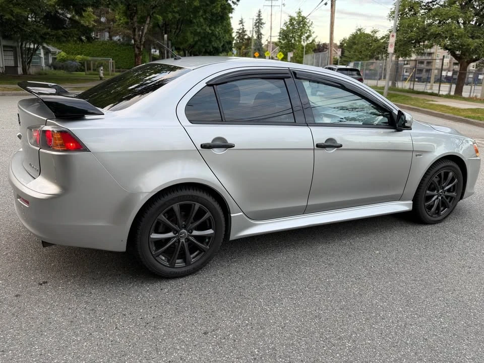 2017 Mitsubishi Lancer - Image 16 of 20
